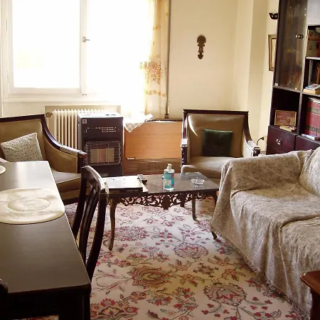 Habitación en casa particular Private Bedrooms In Shared 135 Sm Center Atenas
